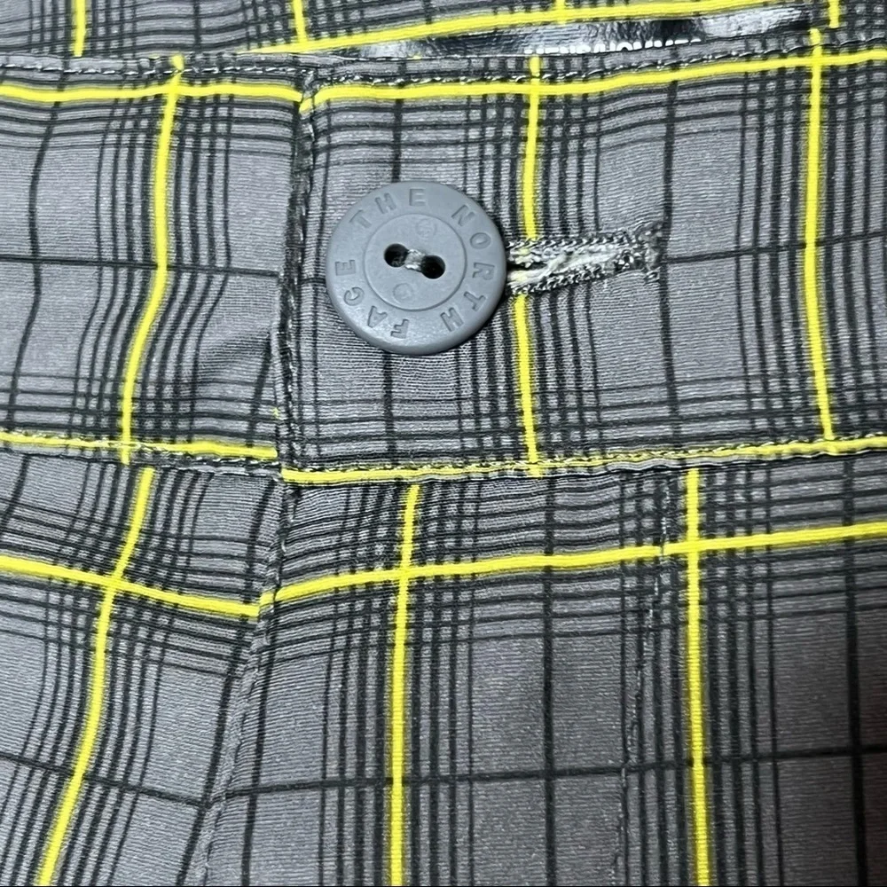 The North Face Gray Lime Green Plaid Shorts Lightweight Stretch Men's Size 40
